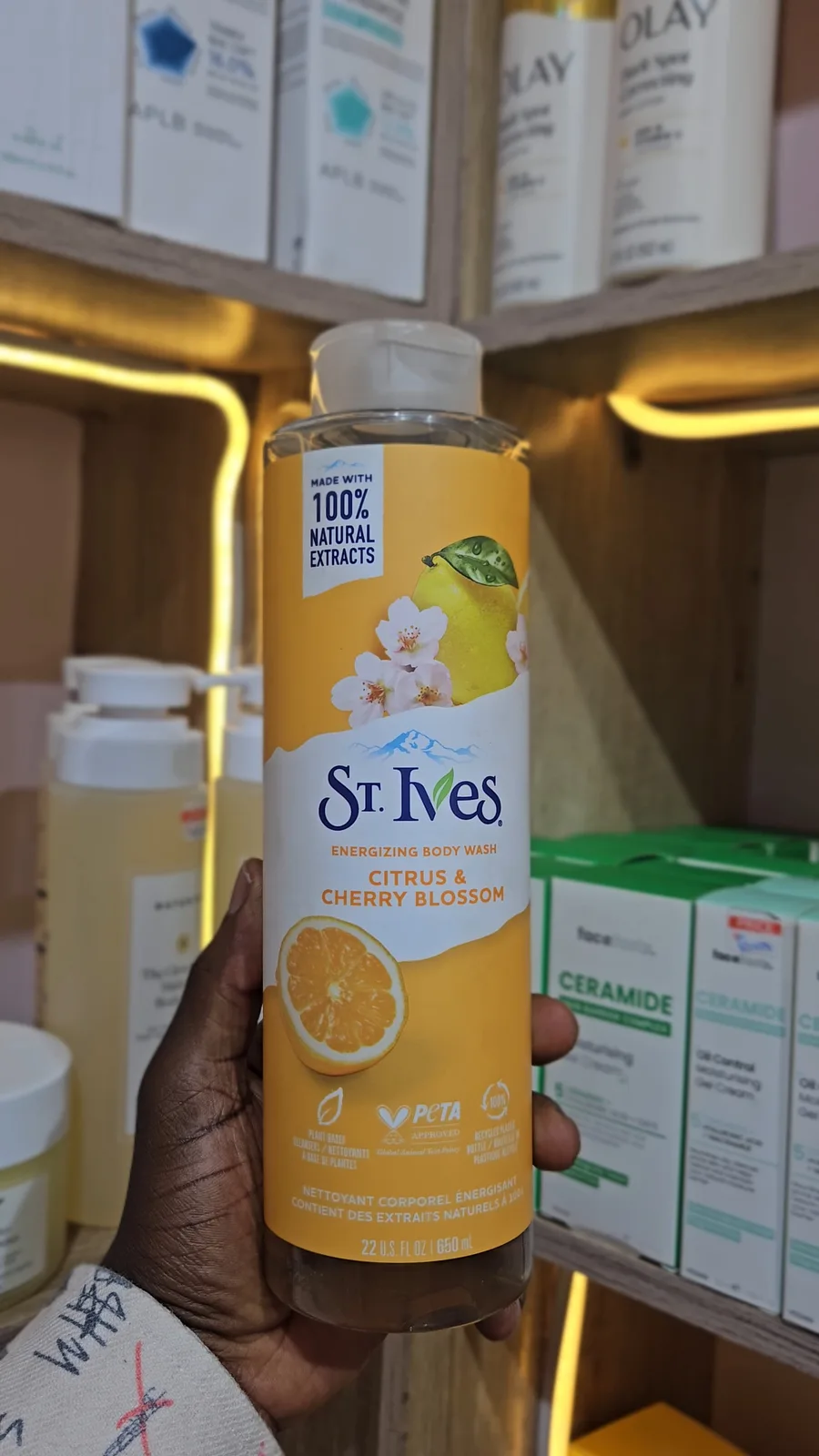 St. Ives Citrus And Cherry Blossom Body Wash