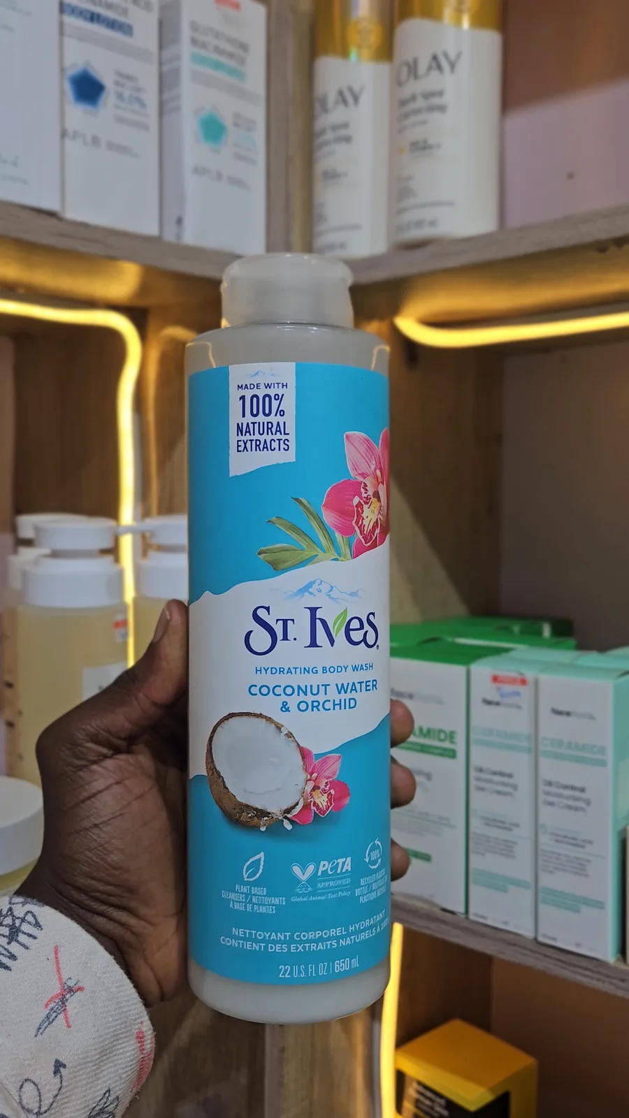 St. Ives Coconut Water And Orchid Body Wash